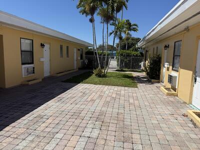 3300 Broadway Avenue, West Palm Beach, FL 33407