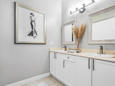 605 Avenue H, Delray Beach, FL 33483