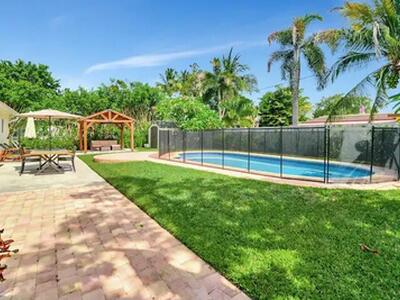 2320 NE 51st Street, Lighthouse Point, FL 33064