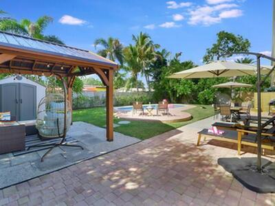 2320 NE 51st Street, Lighthouse Point, FL 33064