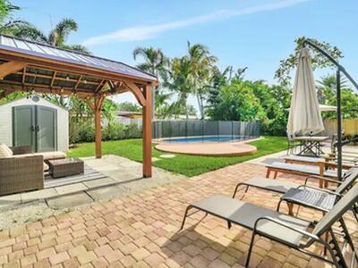 2320 NE 51st Street, Lighthouse Point, FL 33064