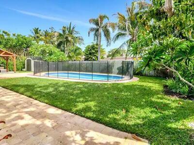 2320 NE 51st Street, Lighthouse Point, FL 33064