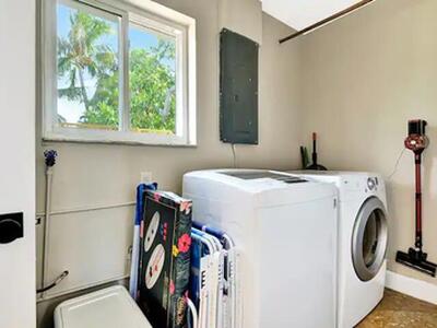 2320 NE 51st Street, Lighthouse Point, FL 33064