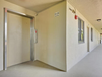 101 S Seas 204 Drive, Jupiter, FL 33477