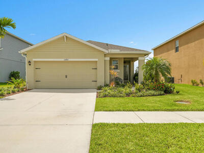10692 SW Vasari Way, Port Saint Lucie, FL 34986
