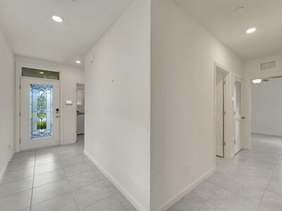 10692 SW Vasari Way, Port Saint Lucie, FL 34986