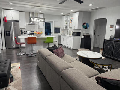 615 SW 9th Street, Fort Lauderdale, FL 33315