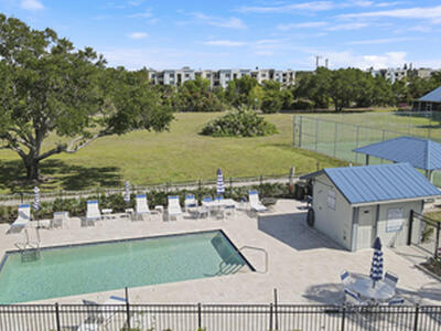 1637 NE Nautical Place