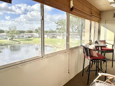 154 Lake Meryl Drive, West Palm Beach, FL 33411