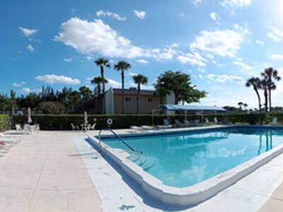 154 Lake Meryl Drive, West Palm Beach, FL 33411