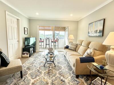 154 Lake Meryl Drive, West Palm Beach, FL 33411