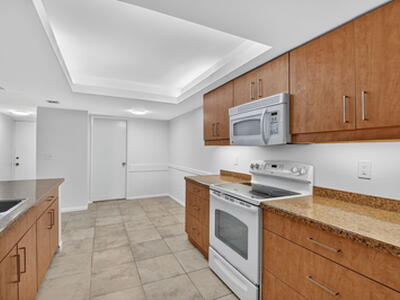 2255 Lindell Boulevard, Delray Beach, FL 33444