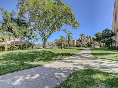 2255 Lindell Boulevard, Delray Beach, FL 33444
