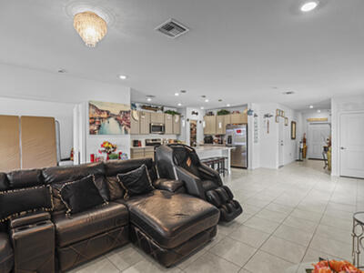 11164 NW Middle Stream Drive, Port Saint Lucie, FL 34987