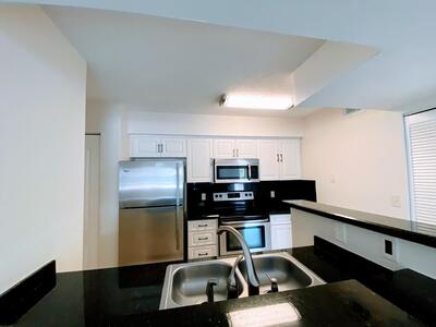 530 S Park Road, Hollywood, FL 33021