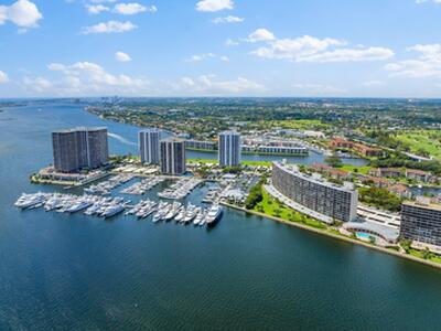 134 Lakeshore Drive, North Palm Beach, FL 33408