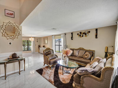 9610 Dunhill Dr, Miramar, FL 33025