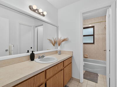 2340 B Road, Loxahatchee Groves, FL 33470