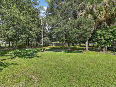 2340 B Road, Loxahatchee Groves, FL 33470