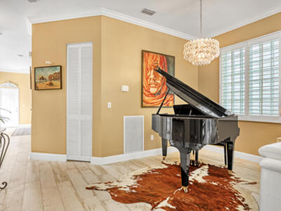 2076 Cezanne Road, West Palm Beach, FL 33409