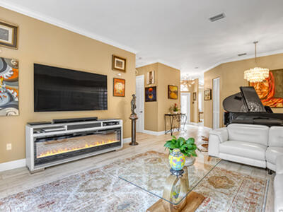 2076 Cezanne Road, West Palm Beach, FL 33409