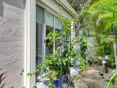 2076 Cezanne Road, West Palm Beach, FL 33409