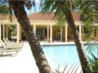 4759 Via Palm Lake, West Palm Beach, FL 33417