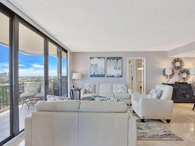 4200 N Ocean Drive, Singer Island, FL 33404