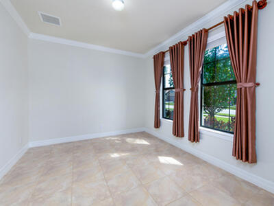 739 SE Villandry Way, Port Saint Lucie, FL 34984