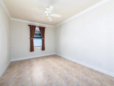 739 SE Villandry Way, Port Saint Lucie, FL 34984