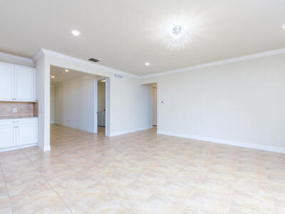 739 SE Villandry Way, Port Saint Lucie, FL 34984