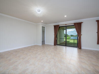 739 SE Villandry Way, Port Saint Lucie, FL 34984