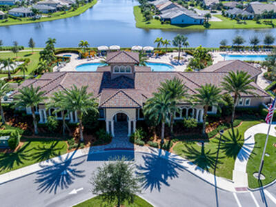 739 SE Villandry Way, Port Saint Lucie, FL 34984