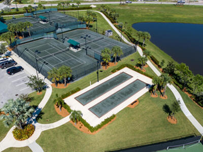 739 SE Villandry Way, Port Saint Lucie, FL 34984