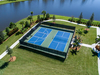 739 SE Villandry Way, Port Saint Lucie, FL 34984