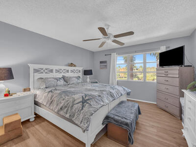 170 Seabreeze Circle, Jupiter, FL 33477