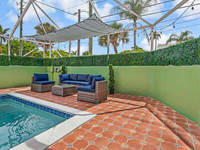 532 N Palmway, Lake Worth Beach, FL 33460