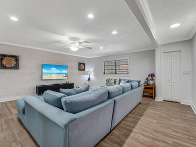 532 N Palmway, Lake Worth Beach, FL 33460