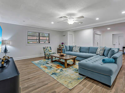 532 N Palmway, Lake Worth Beach, FL 33460