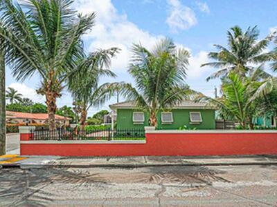 532 N Palmway, Lake Worth Beach, FL 33460