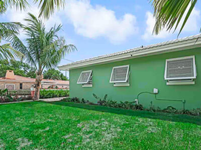532 N Palmway, Lake Worth Beach, FL 33460