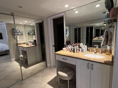 330 SE 20th Avenue, Deerfield Beach, FL 33441