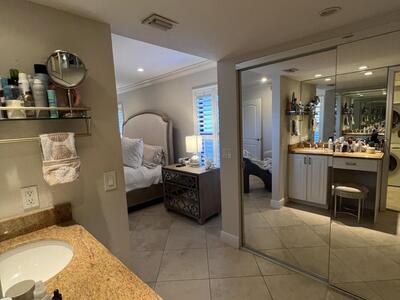 330 SE 20th Avenue, Deerfield Beach, FL 33441