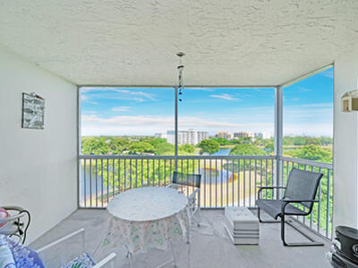 2940 N Course Drive, Pompano Beach, FL 33069