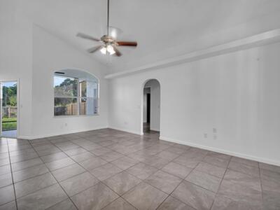 678 SW Pueblo Terrace, Port Saint Lucie, FL 34953