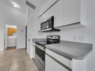 678 SW Pueblo Terrace, Port Saint Lucie, FL 34953