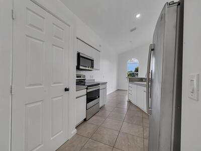 678 SW Pueblo Terrace, Port Saint Lucie, FL 34953