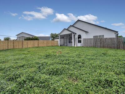 678 SW Pueblo Terrace, Port Saint Lucie, FL 34953