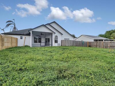 678 SW Pueblo Terrace, Port Saint Lucie, FL 34953