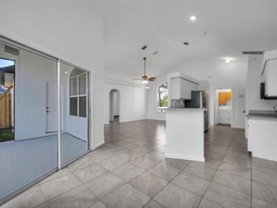 678 SW Pueblo Terrace, Port Saint Lucie, FL 34953